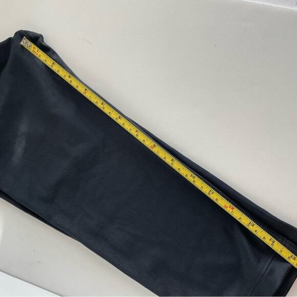 🆕 Under Armour Capri length athletic pants NWT size youth medium - Picture 6 of 10